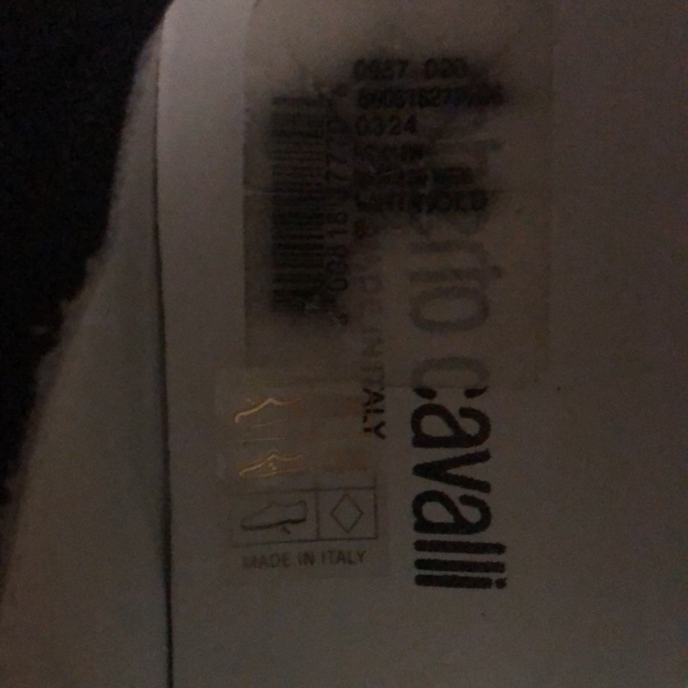 Shoe - Picture 8 of 8